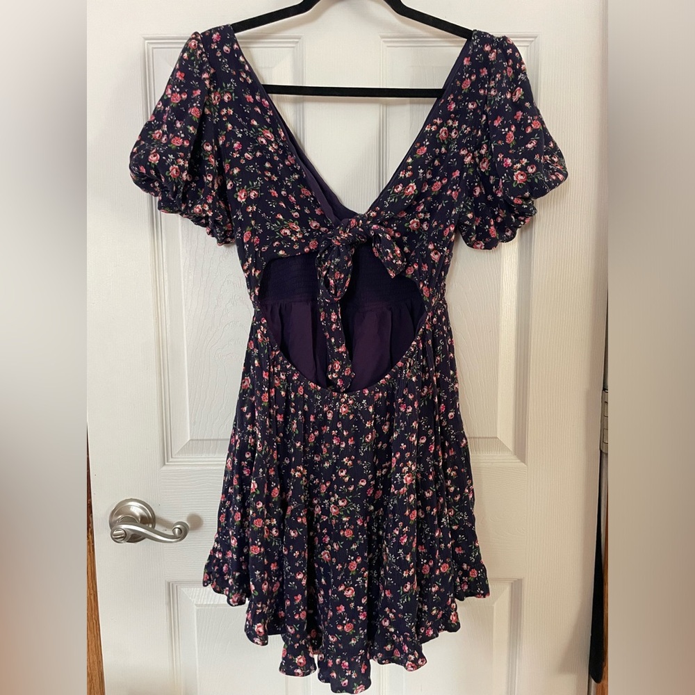 Altar’d State Navy Floral Puff Sleeve Dress with Smocked Bodice - Picture 3 of 4